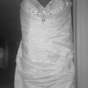 Brand new wedding dress package